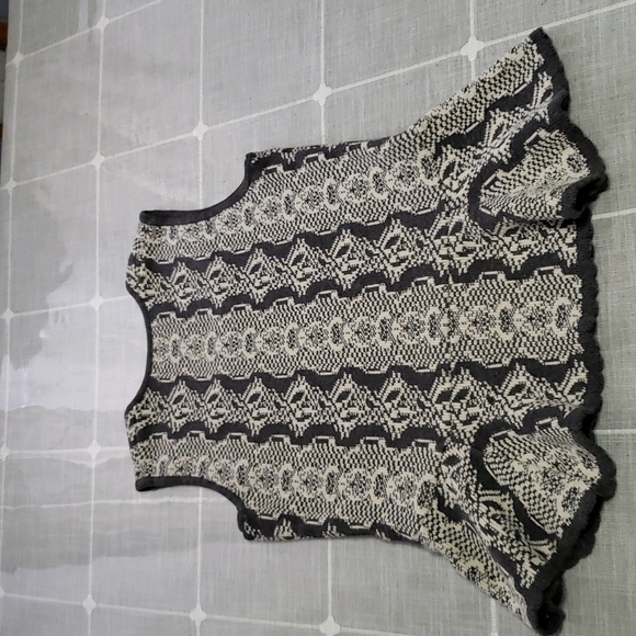 Cabi Sleeveless Peplum Tank Top, Size S - Picture 12 of 16